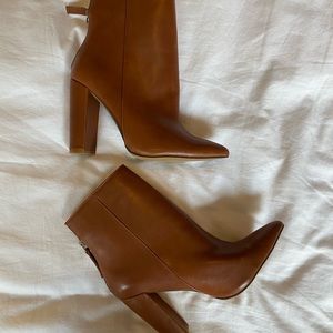 Steve Madden brown booties
